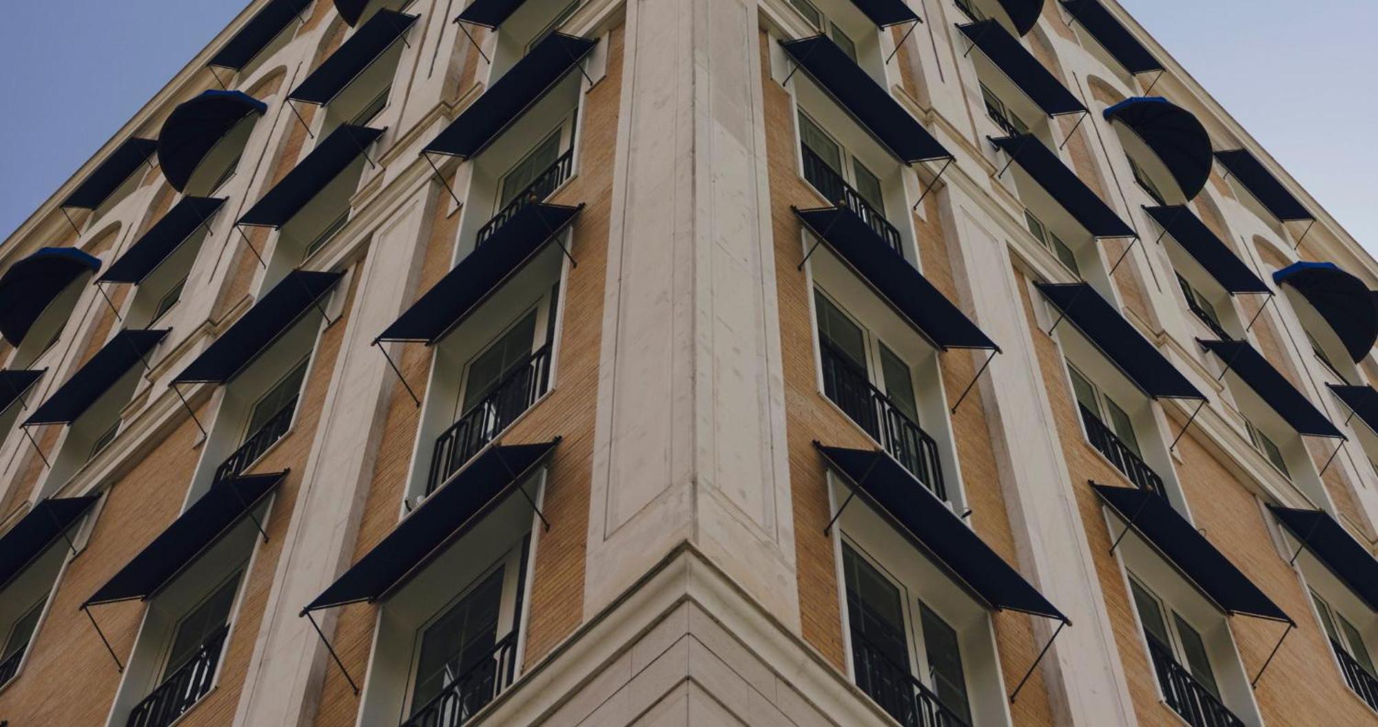 Only You Hotel Sevilla Exterior photo The building's facade