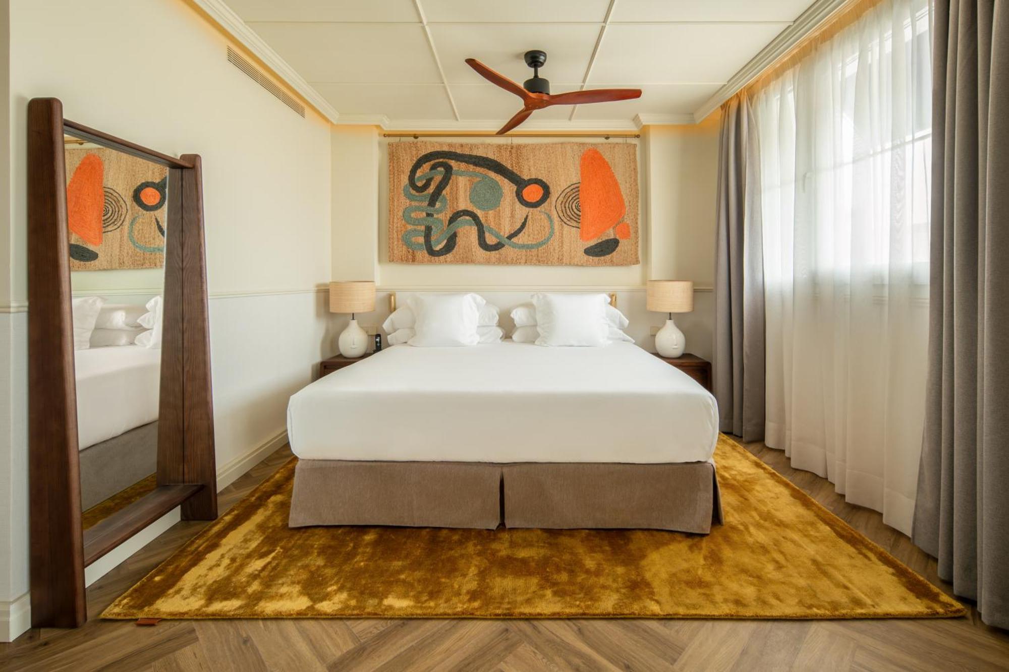 Only You Hotel Sevilla Exterior photo A bedroom at the hotel