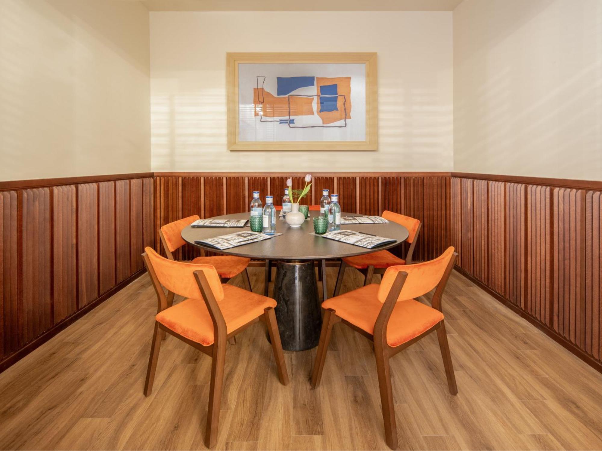 Only You Hotel Sevilla Exterior photo The dining room at the 1960s house